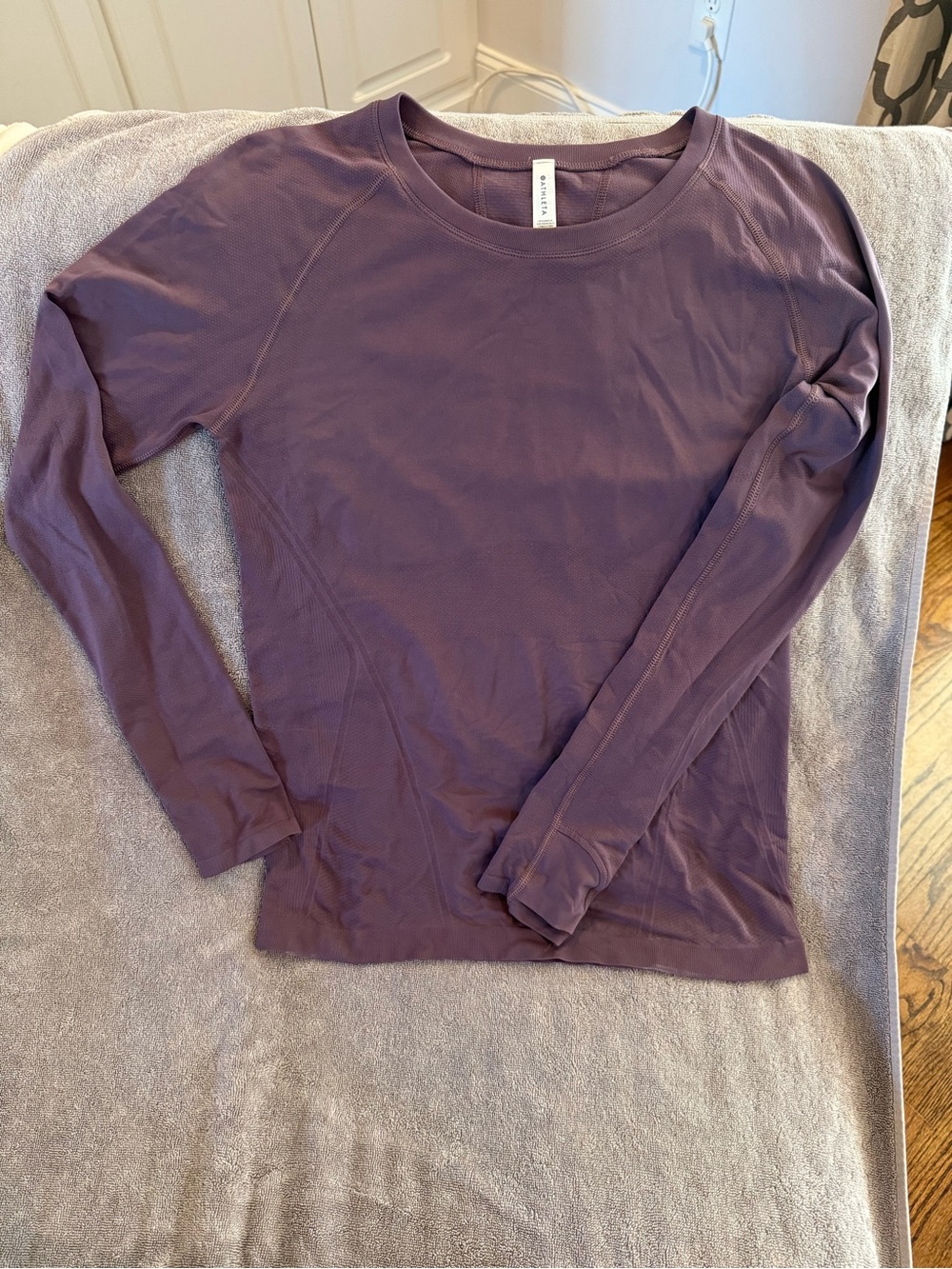Athleta Mauve Plum Long-Sleeve Performance Top